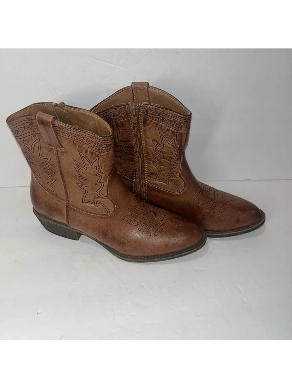 Classic Brown Leather Western Low Cut Boots
